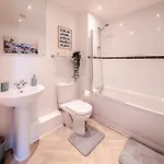 Apartament 2br Flat - Free Parking - Fast Wi-fi *