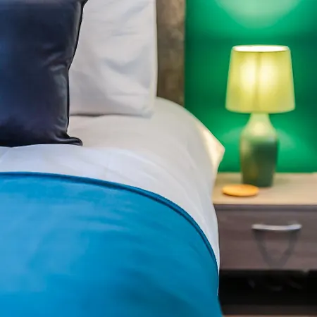 Stylish 2Br Flat - Free Parking - Fast Wi-Fi Apartamento *