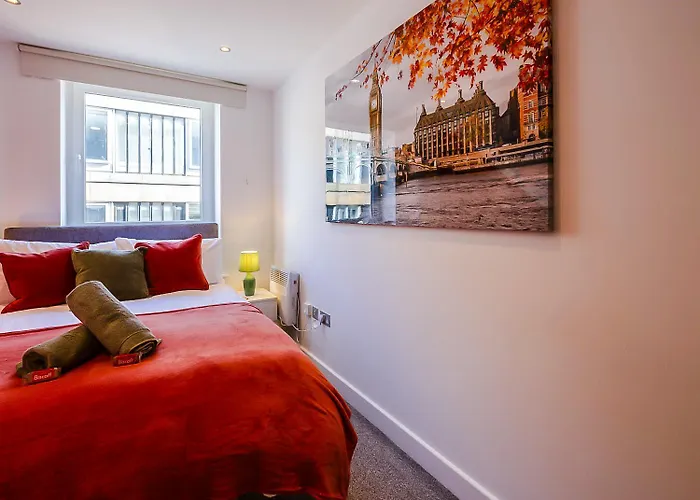 2br Flat - Free Parking - Fast Wi-fi