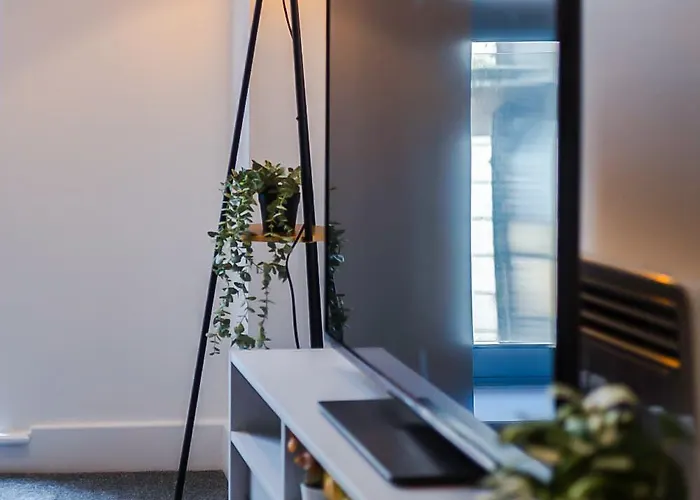 2br Flat - Free Parking - Fast Wi-fi Bristol